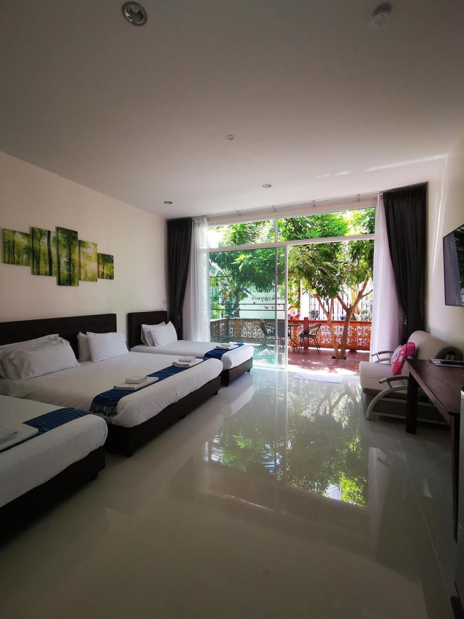 บุญเมืองน่าน Hotell Exteriör bild